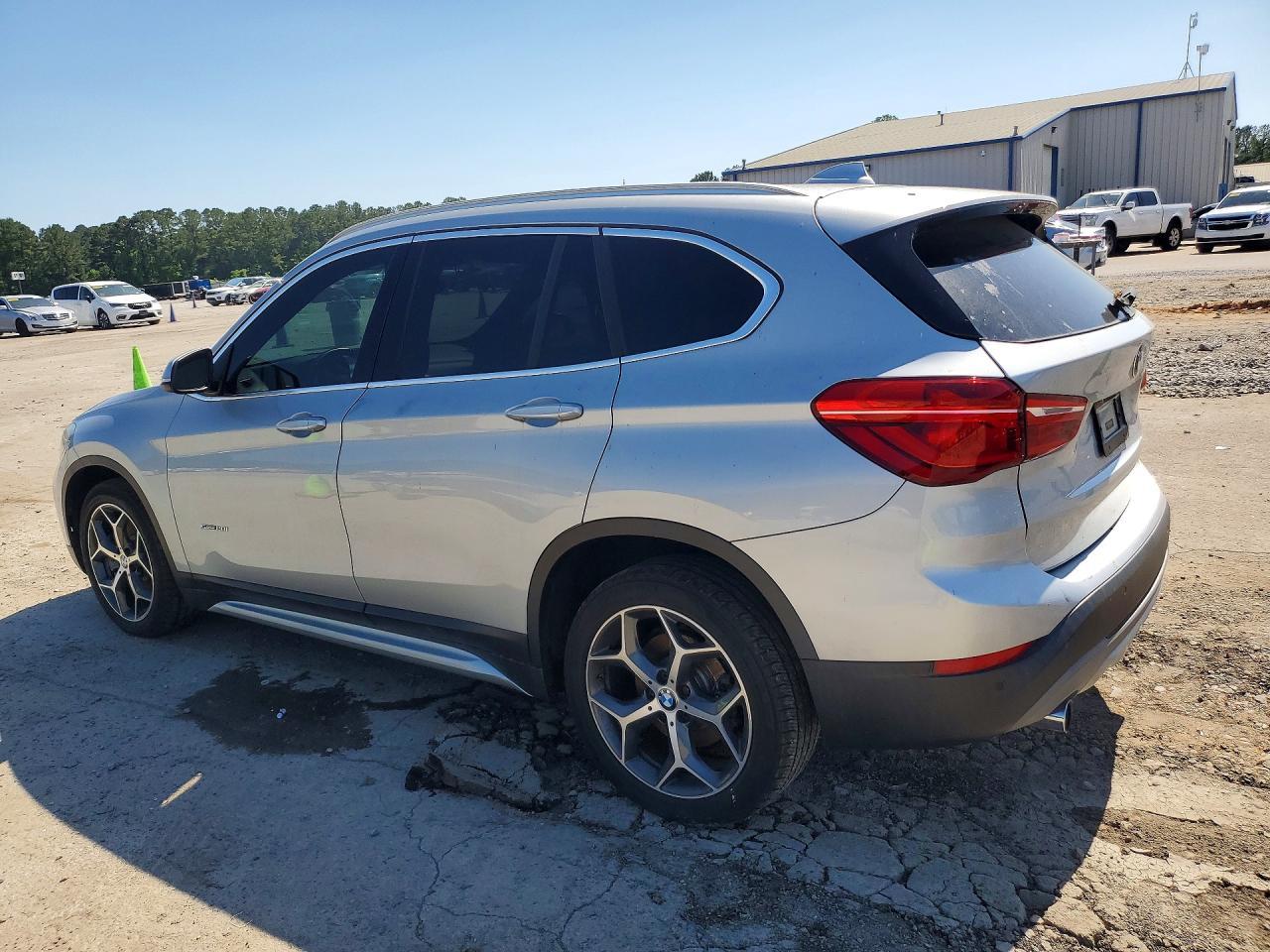2017 BMW X1 Sdrive28I - zdjęcie 2