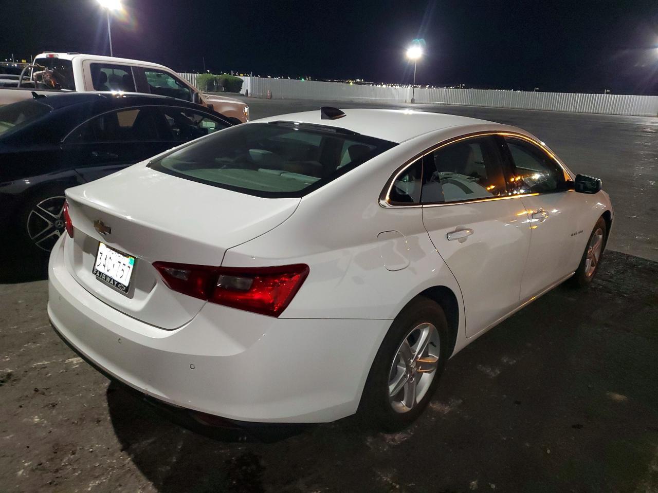2024 Chevrolet Malibu Ls - zdjęcie 3
