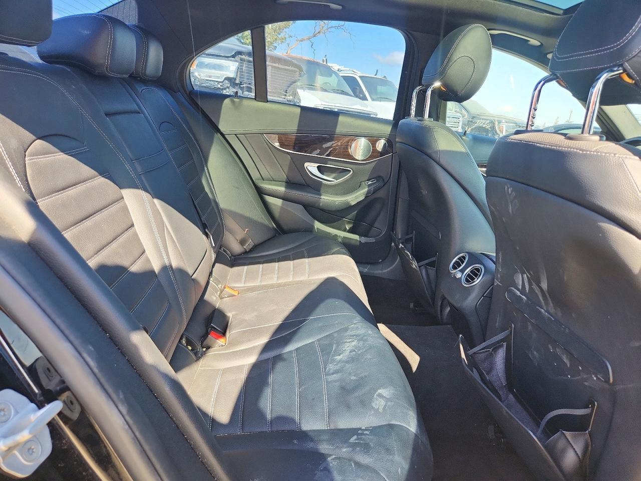 2015 Mercedes-Benz C 300 4Matic - zdjęcie 10