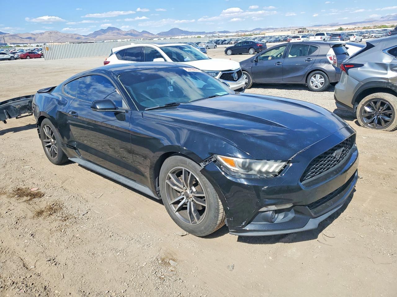 Ford Mustang - zdjęcie 4