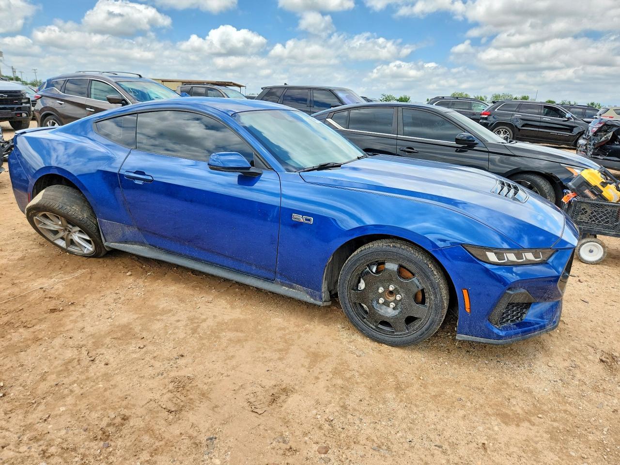 2024 Ford Mustang Gt - zdjęcie 4