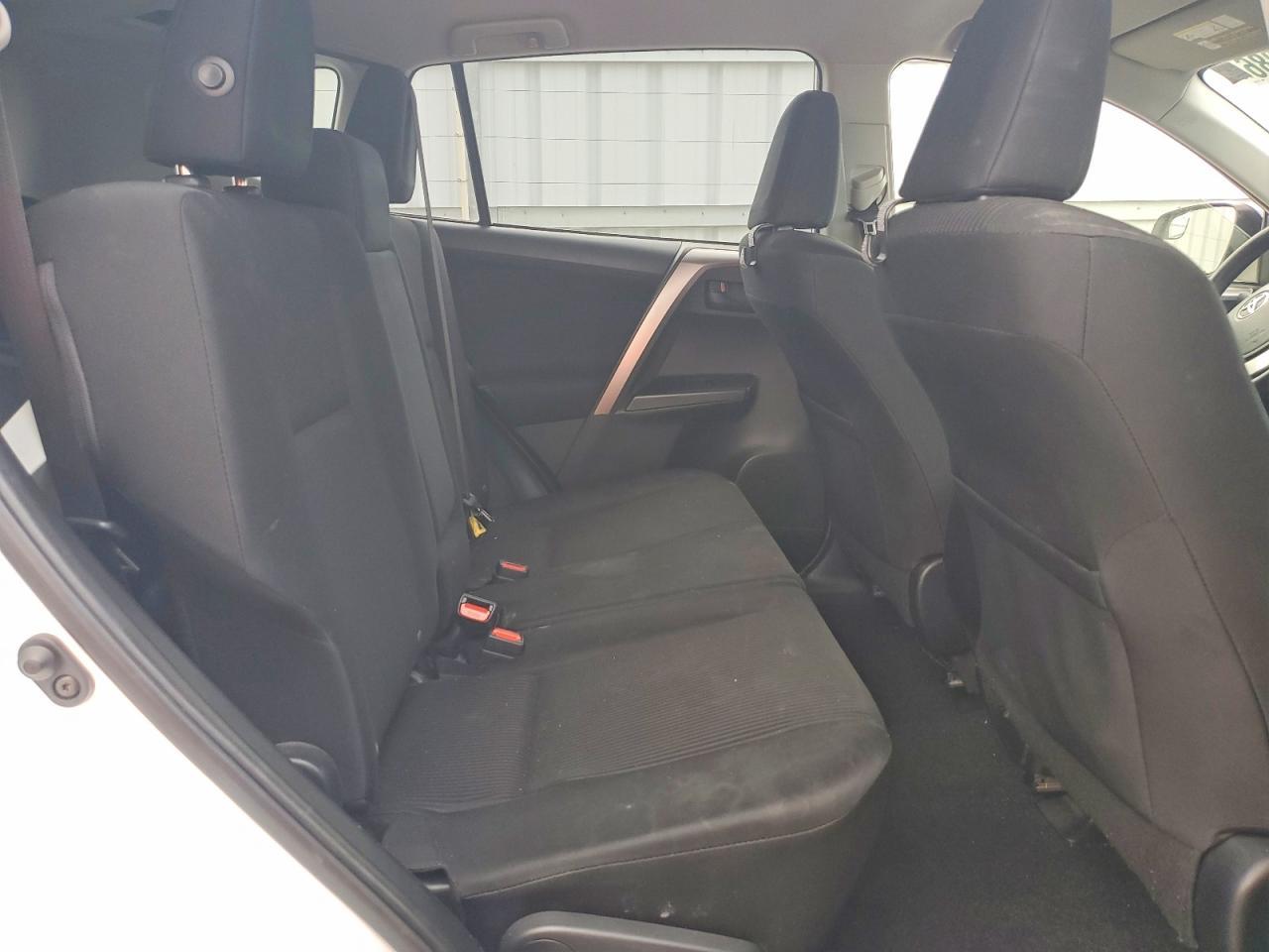 2017 Toyota Rav4 Le - zdjęcie 10
