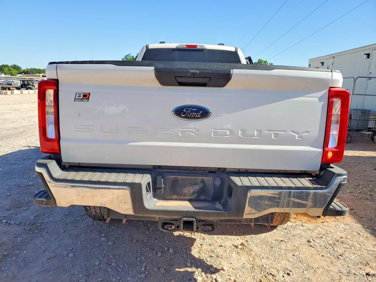 2024 Ford F250 Super Duty - zdjęcie 6