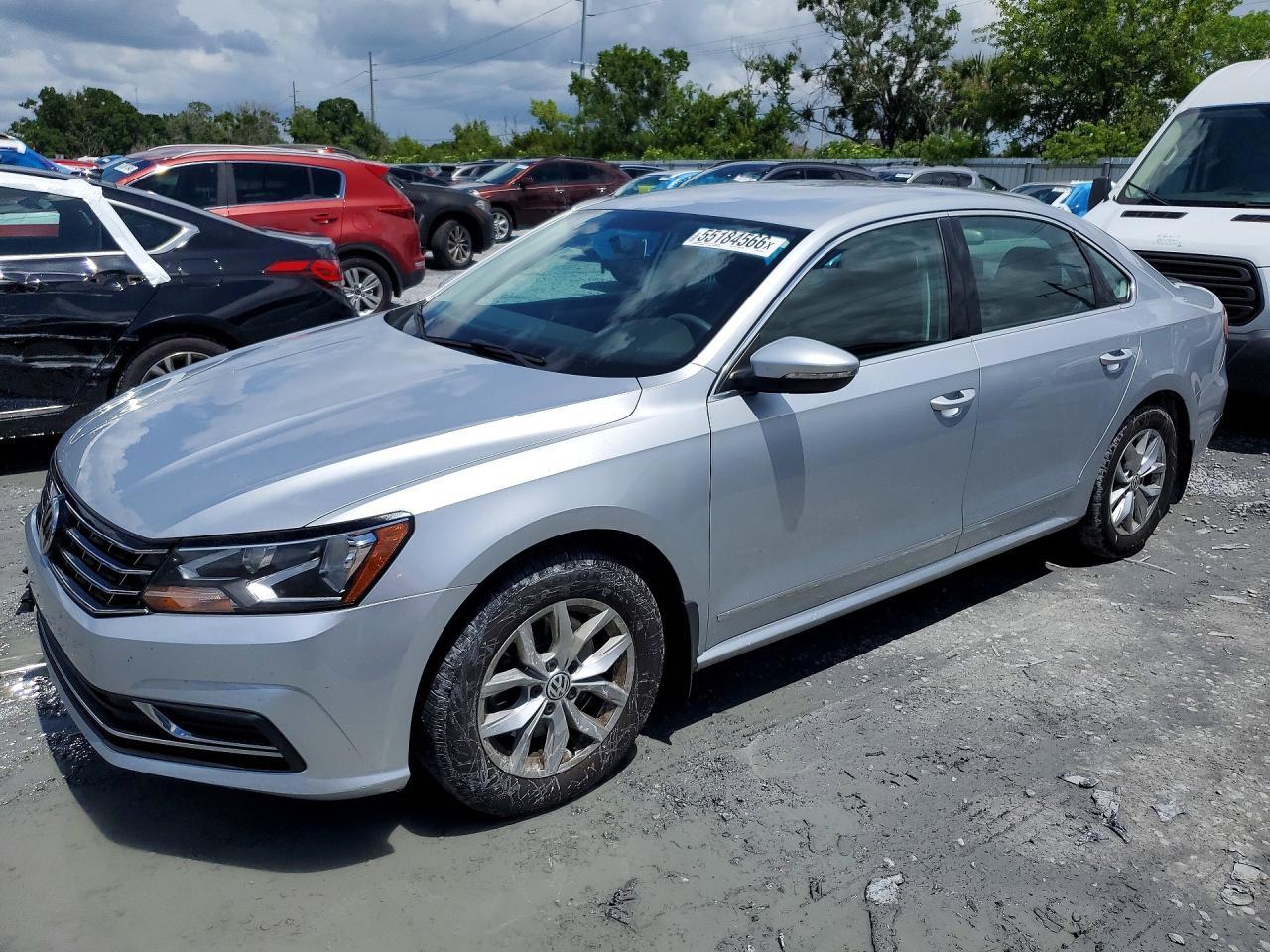 2017 Volkswagen Passat S - zdjęcie główne