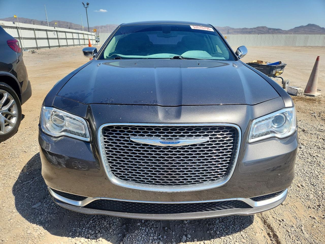 2018 Chrysler 300 Touring - zdjęcie 5