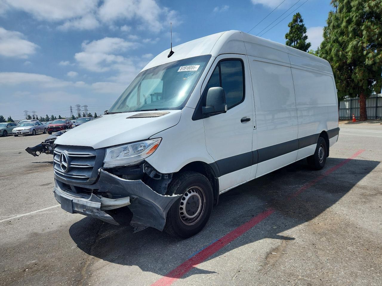 2022 Mercedes-Benz Sprinter 2500 - zdjęcie główne
