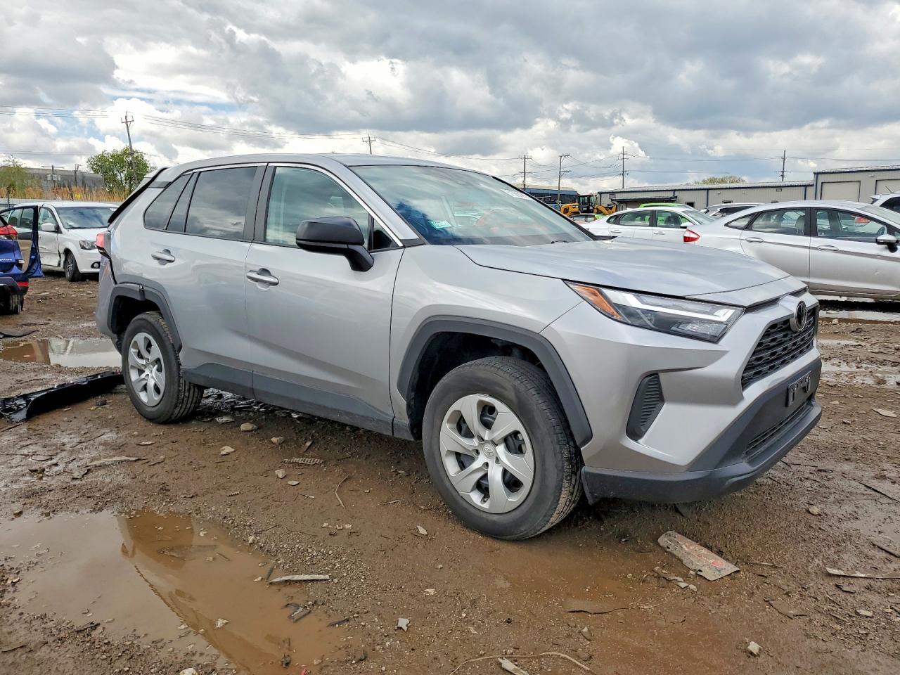2023 Toyota Rav4 Le - zdjęcie 4
