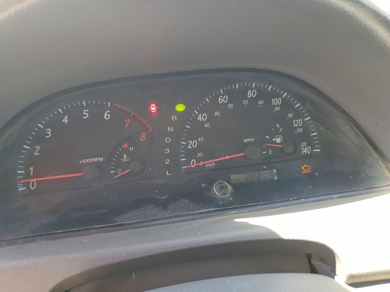 Toyota Camry - zdjęcie 9