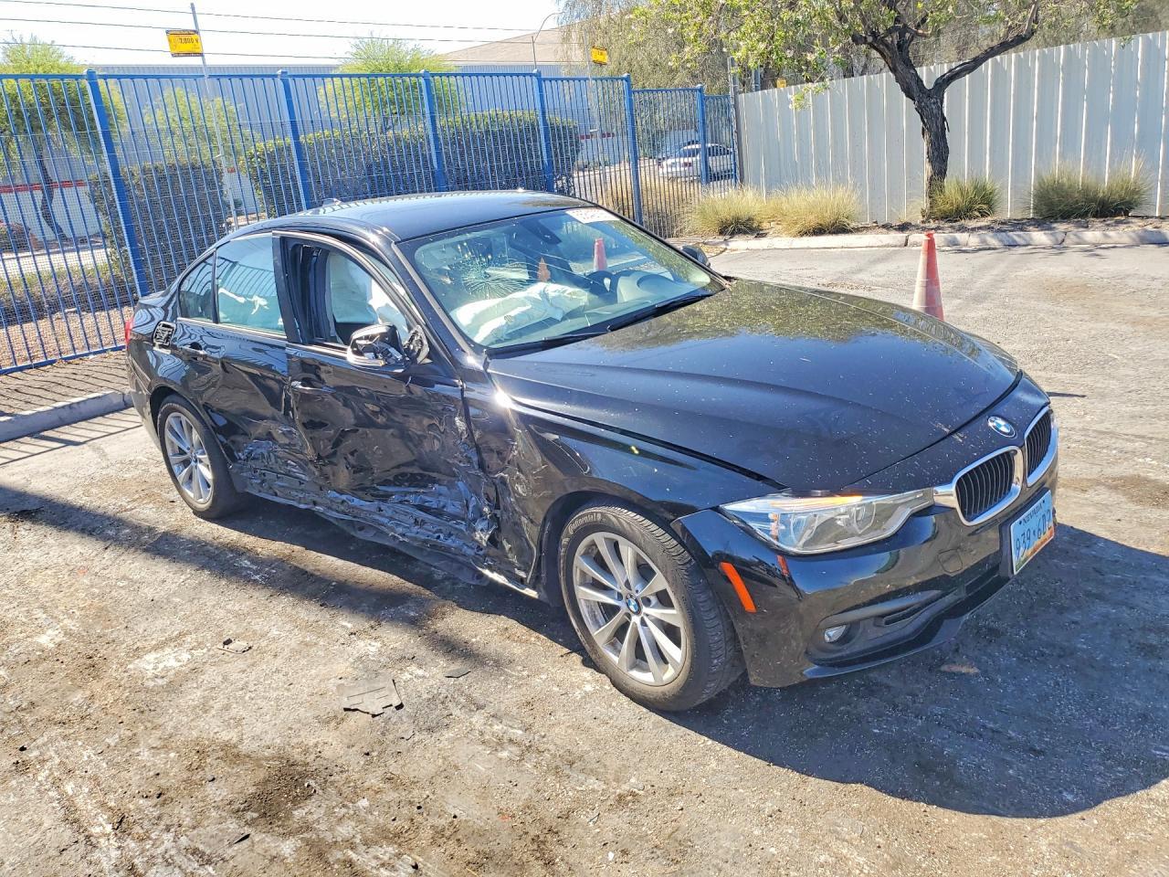 2018 BMW 320 I - zdjęcie 4
