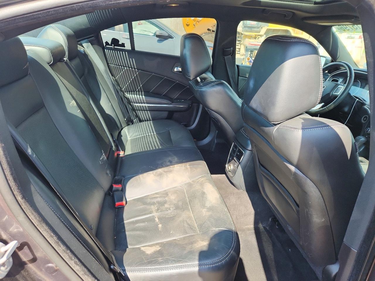 2014 Dodge Charger R - zdjęcie 10