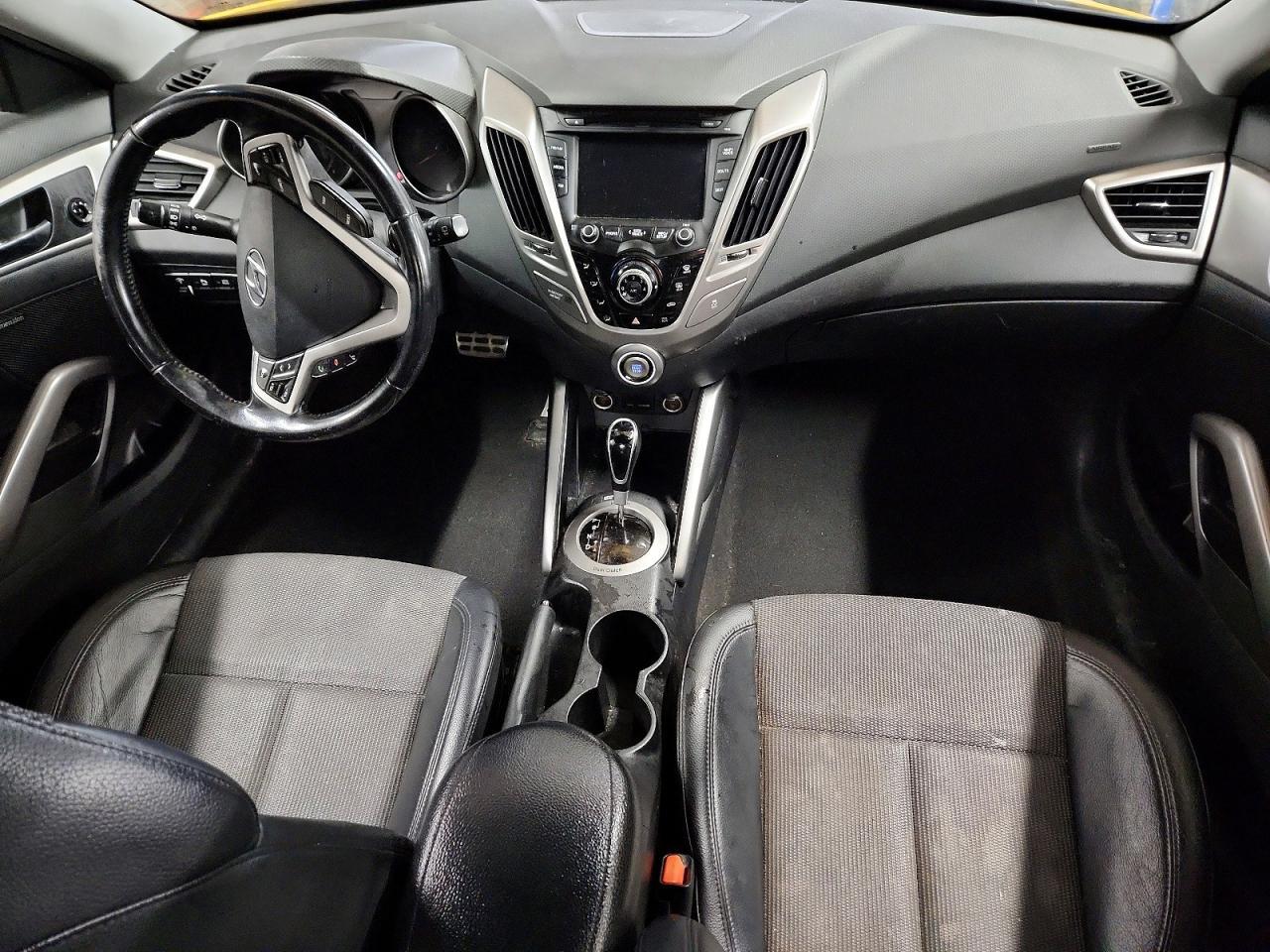 2014 Hyundai Veloster Base - zdjęcie 8