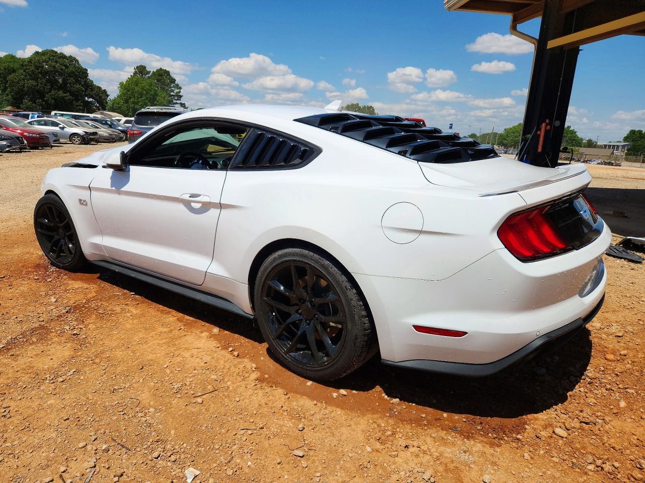 2023 Ford Mustang Gt - zdjęcie 2