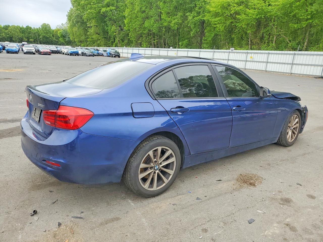 2018 BMW 320 I - zdjęcie 3