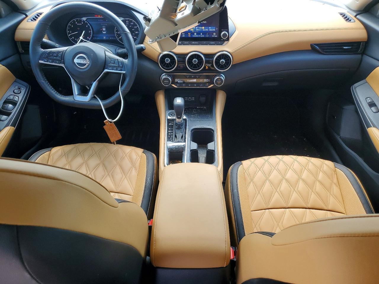 2025 Nissan Sentra Sv - zdjęcie 8