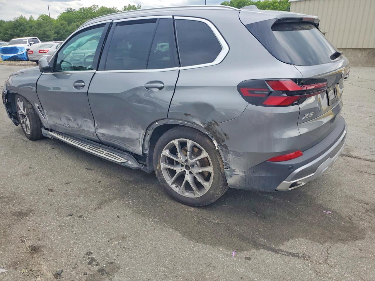 2026 BMW X5 xDrive4 - zdjęcie 2