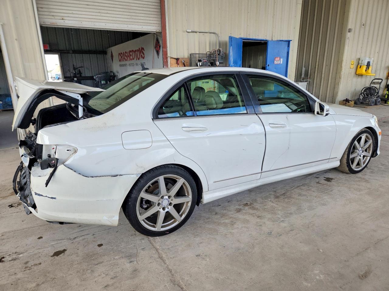2014 Mercedes-Benz C 250 - zdjęcie 3