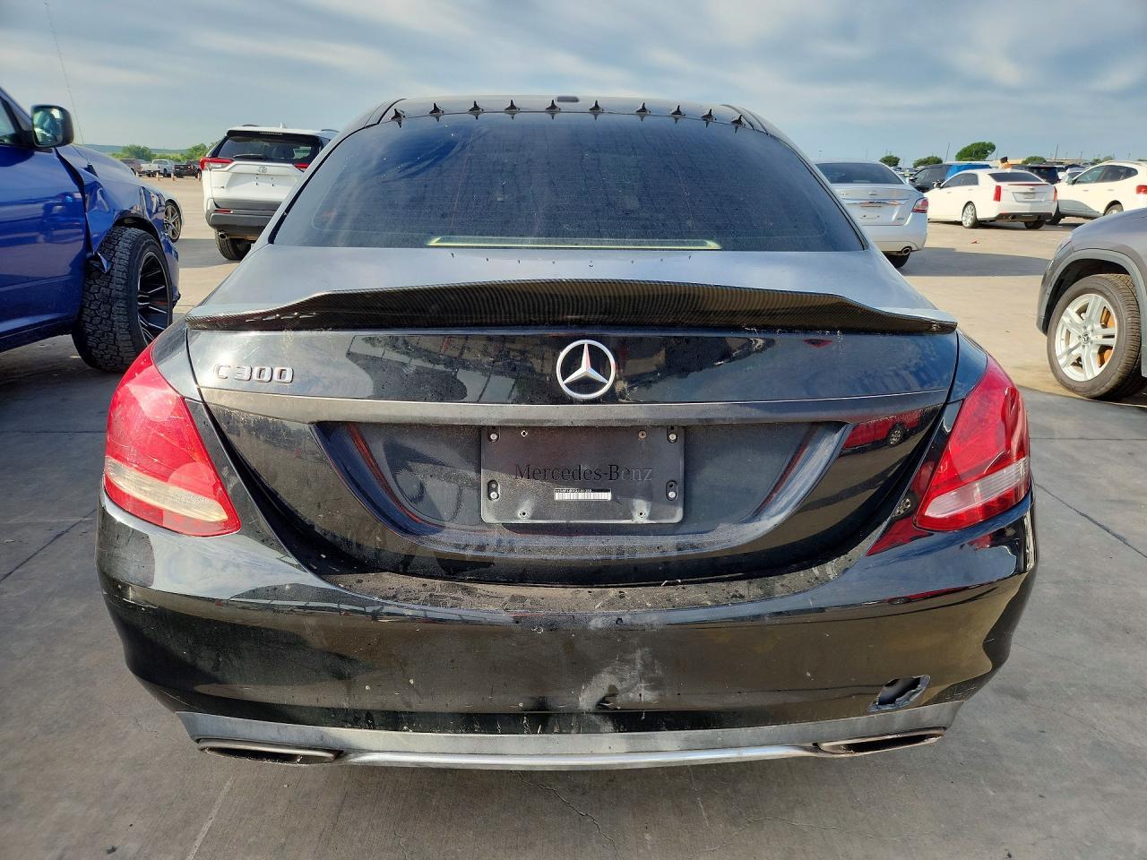 2016 Mercedes-Benz C 300 - zdjęcie 6