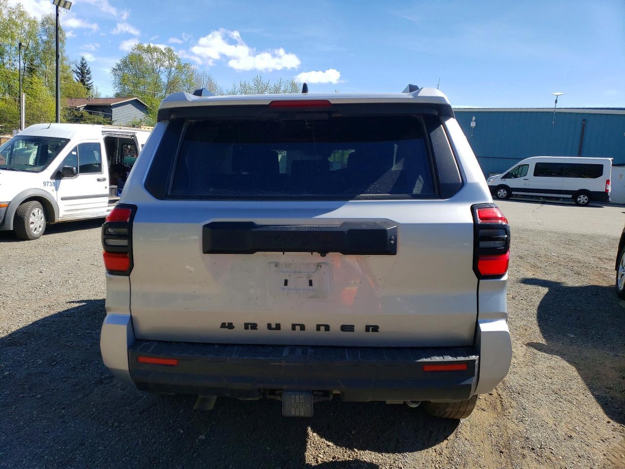 2025 Toyota 4Runner Sr5 - zdjęcie 6