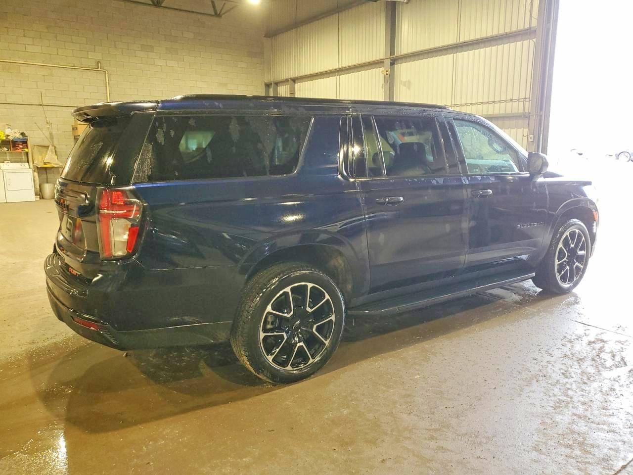 2024 Chevrolet Suburban K1500 Rst - zdjęcie 3