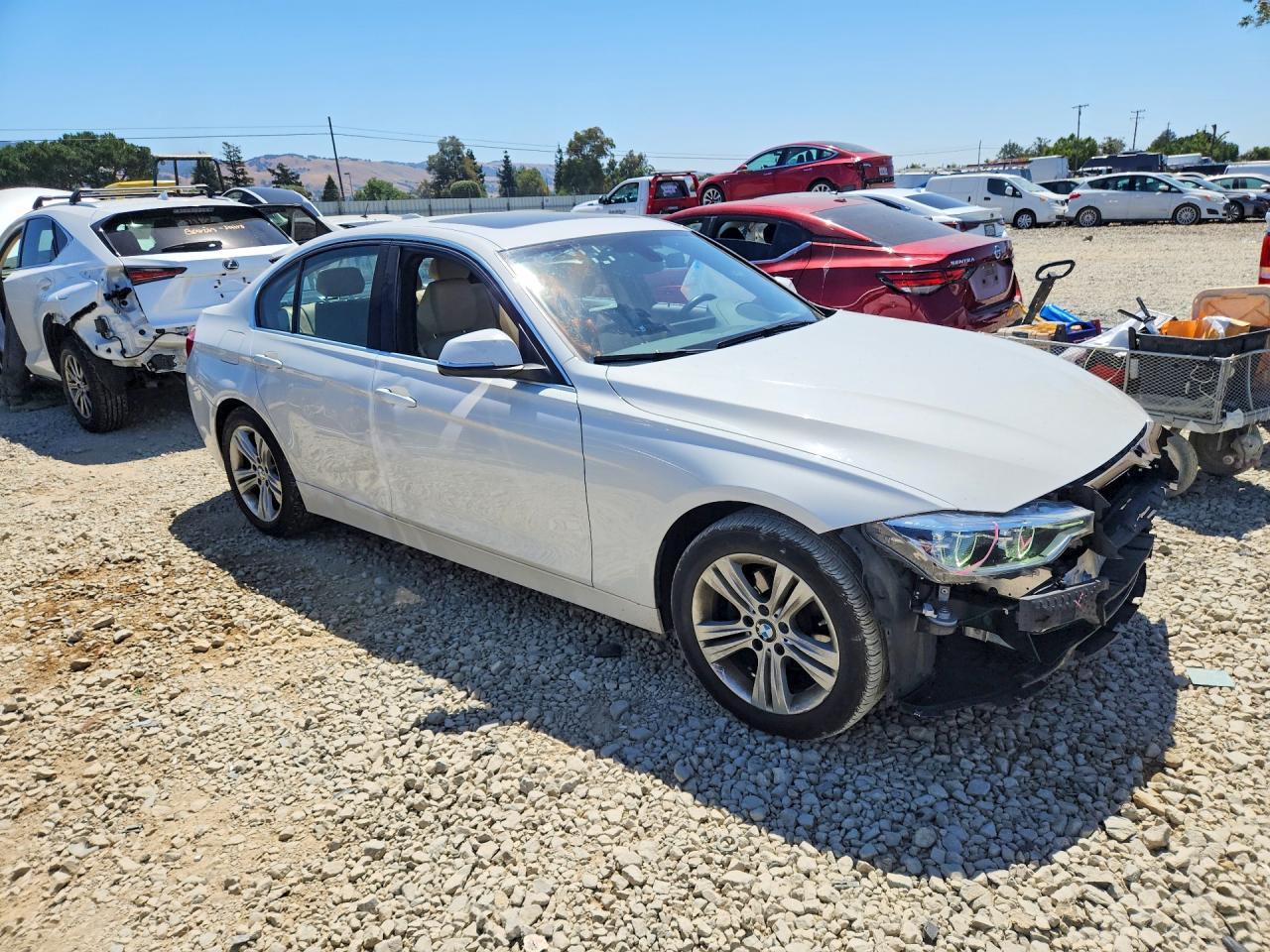 2018 BMW 330 Xi - zdjęcie 4