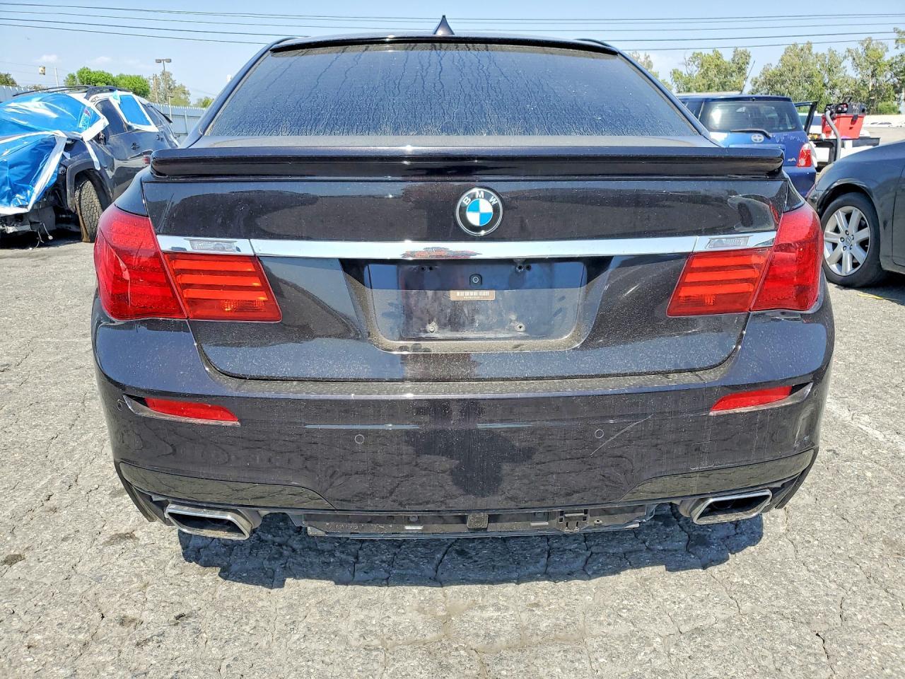 2015 BMW 750 Li - zdjęcie 6