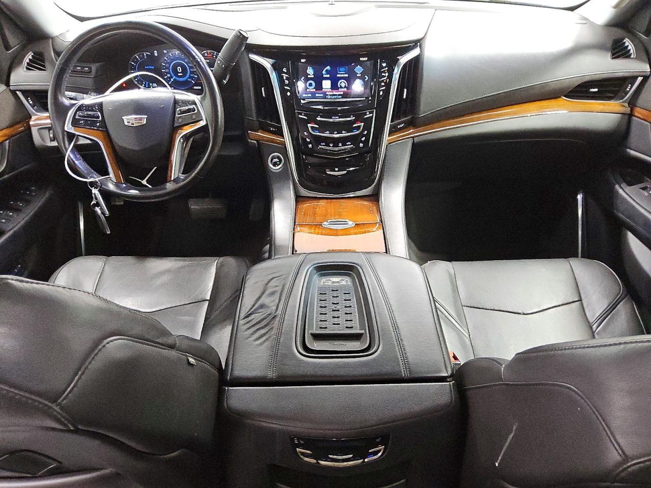 2016 Cadillac Escalade Luxury - zdjęcie 8