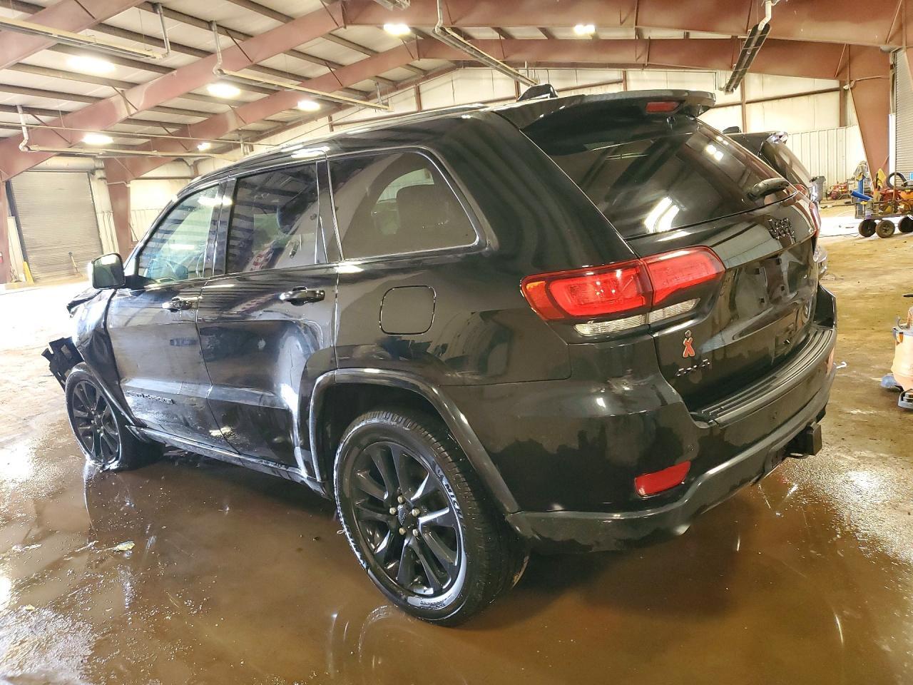 2021 Jeep Grand Cherokee Laredo - zdjęcie 2