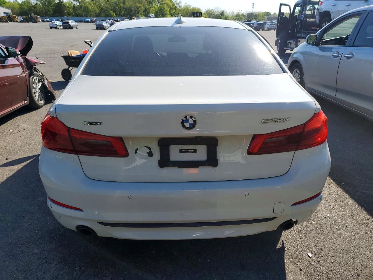 2020 BMW 530 Xi - zdjęcie 6