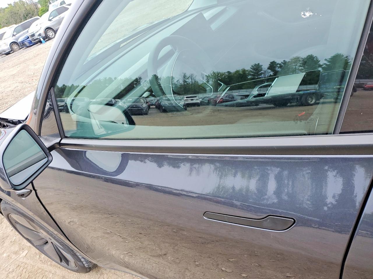 2026 Tesla Model Y - zdjęcie 7