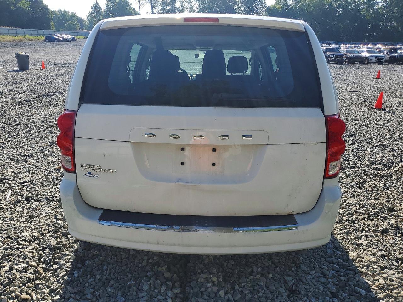 2014 Dodge Grand Caravan Se - zdjęcie 6