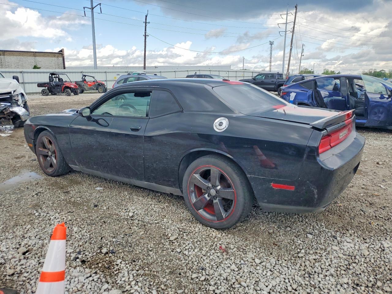 2014 Dodge Challenger Sxt - zdjęcie 2