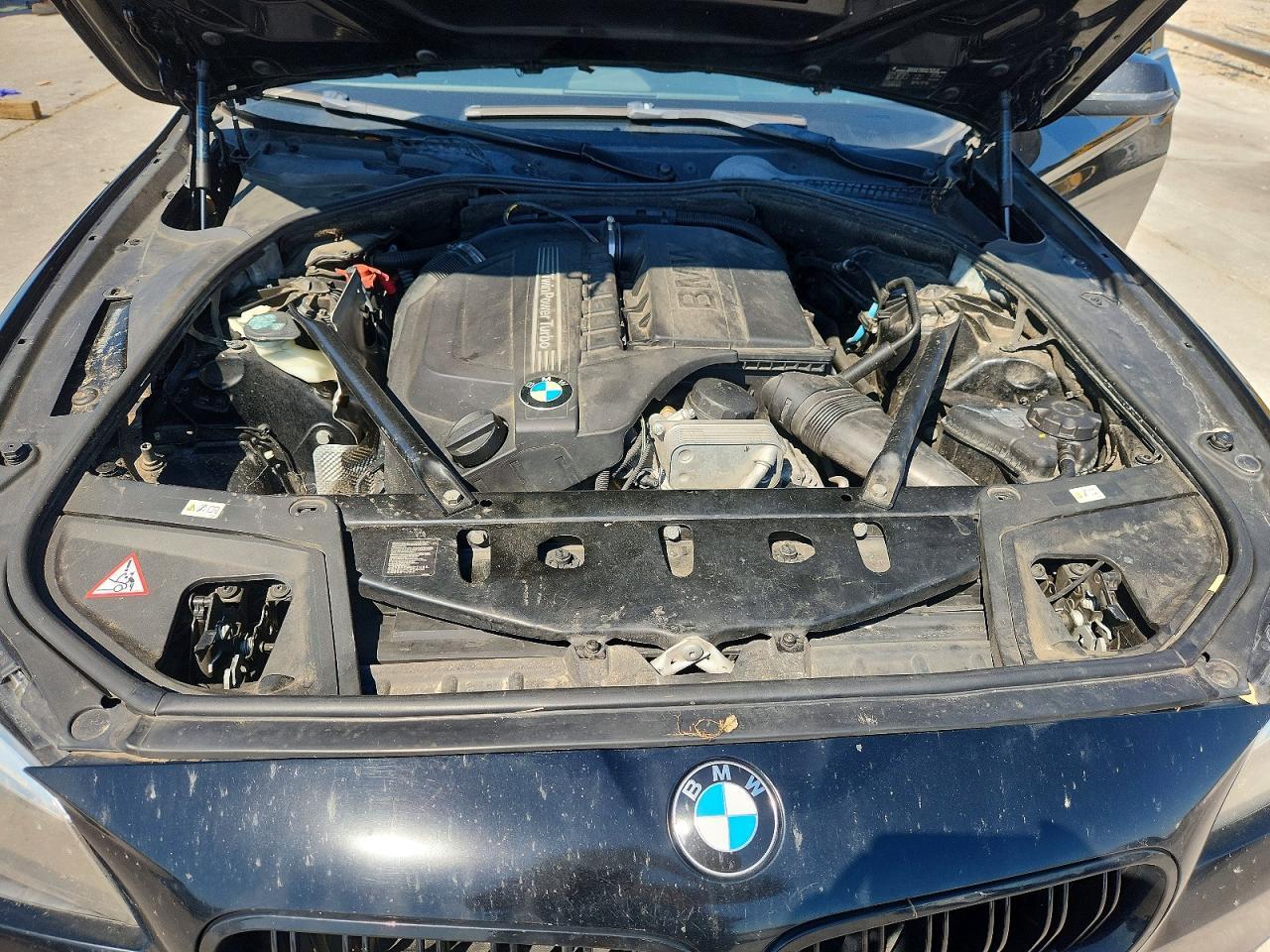 2016 BMW 535 I - zdjęcie 11