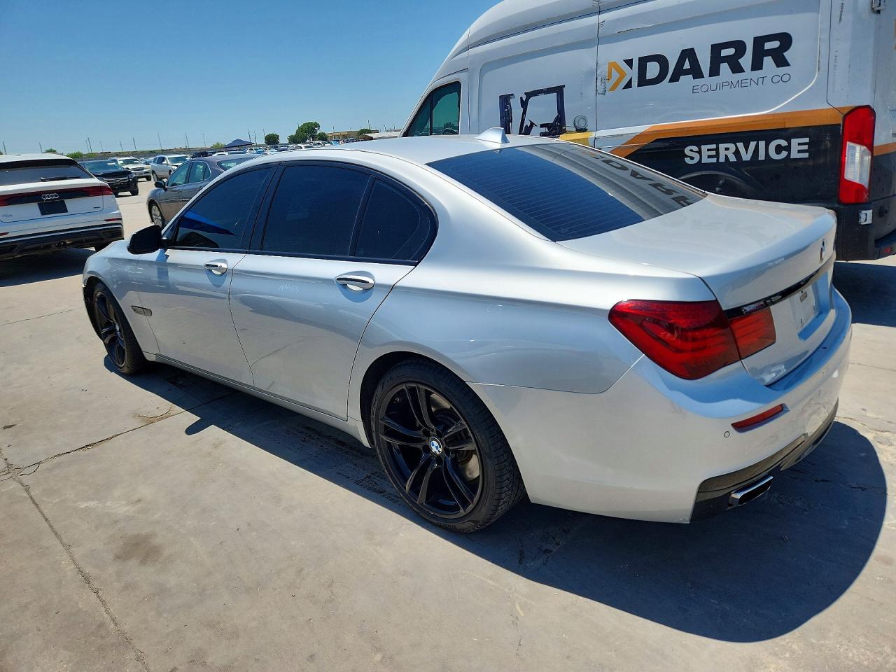 2013 BMW 750 I - zdjęcie 2