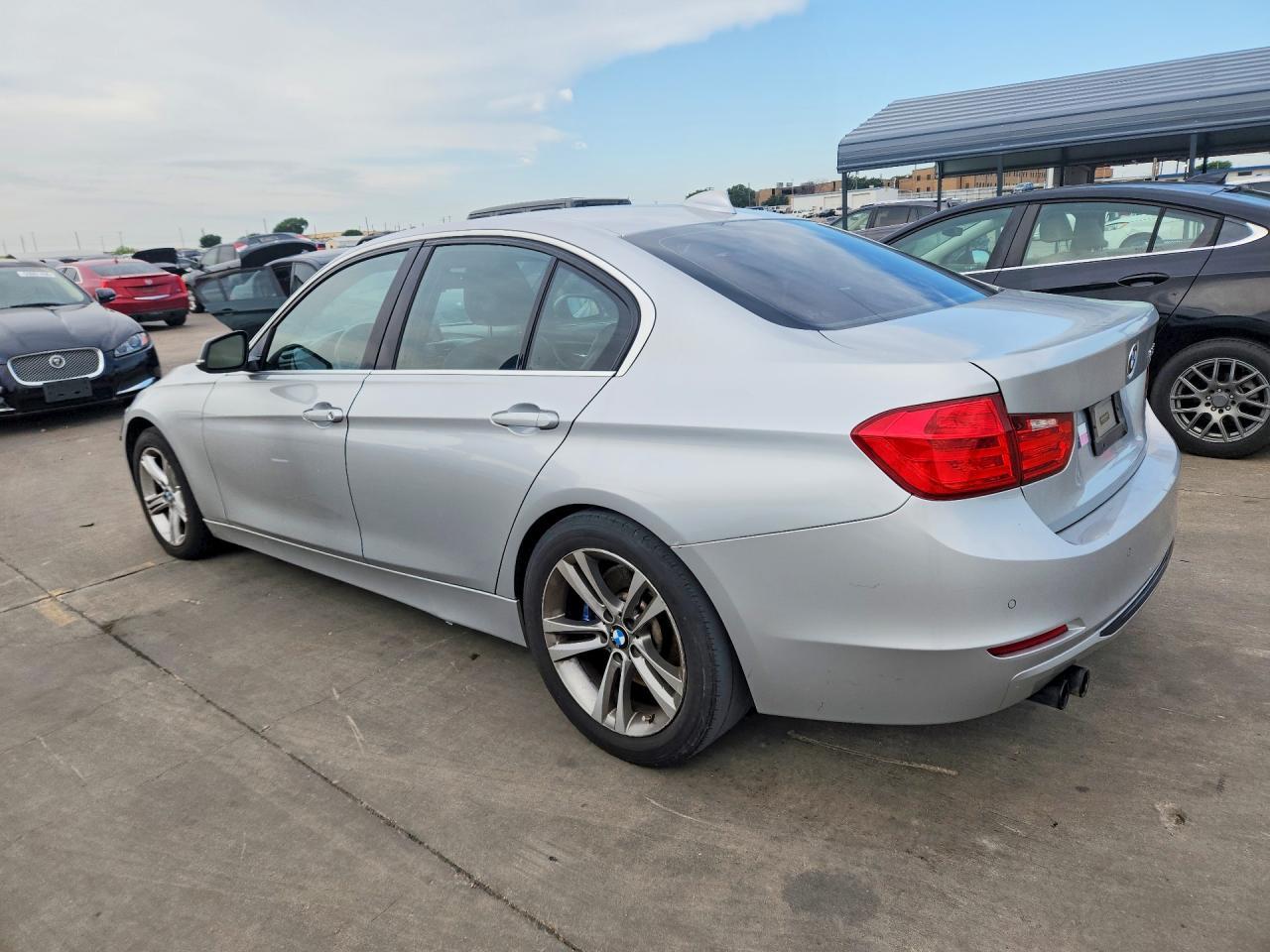 2015 BMW 328 I - zdjęcie 2
