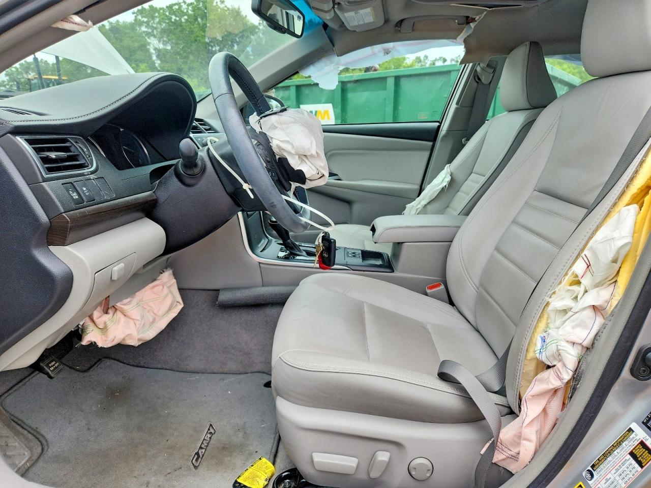 2017 Toyota Camry Xle - zdjęcie 7