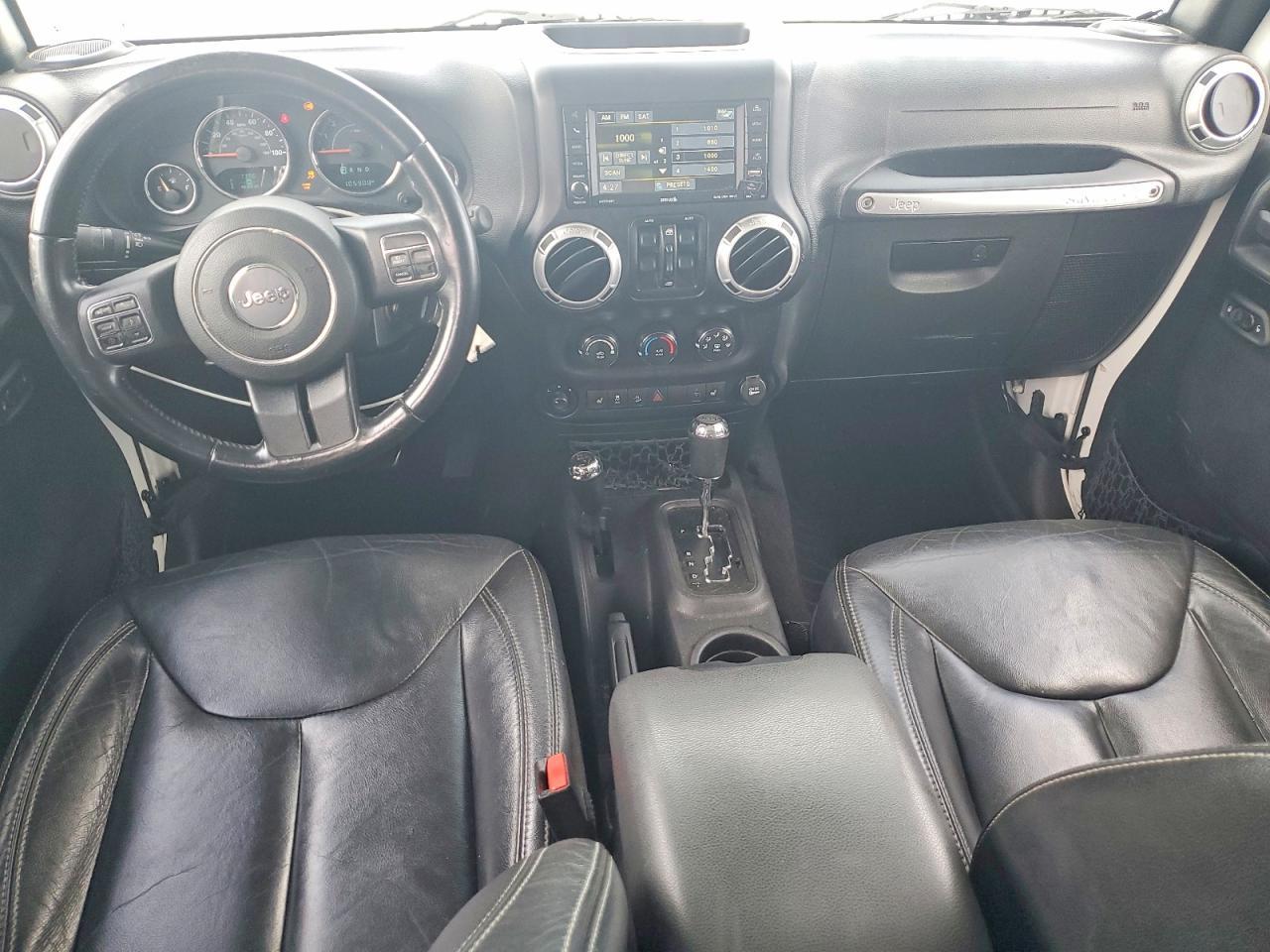 2015 Jeep Wrangler Unlimited Rubicon - zdjęcie 8