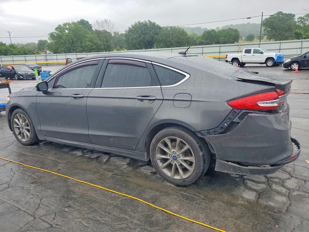 2017 Ford Fusion Se - zdjęcie 2