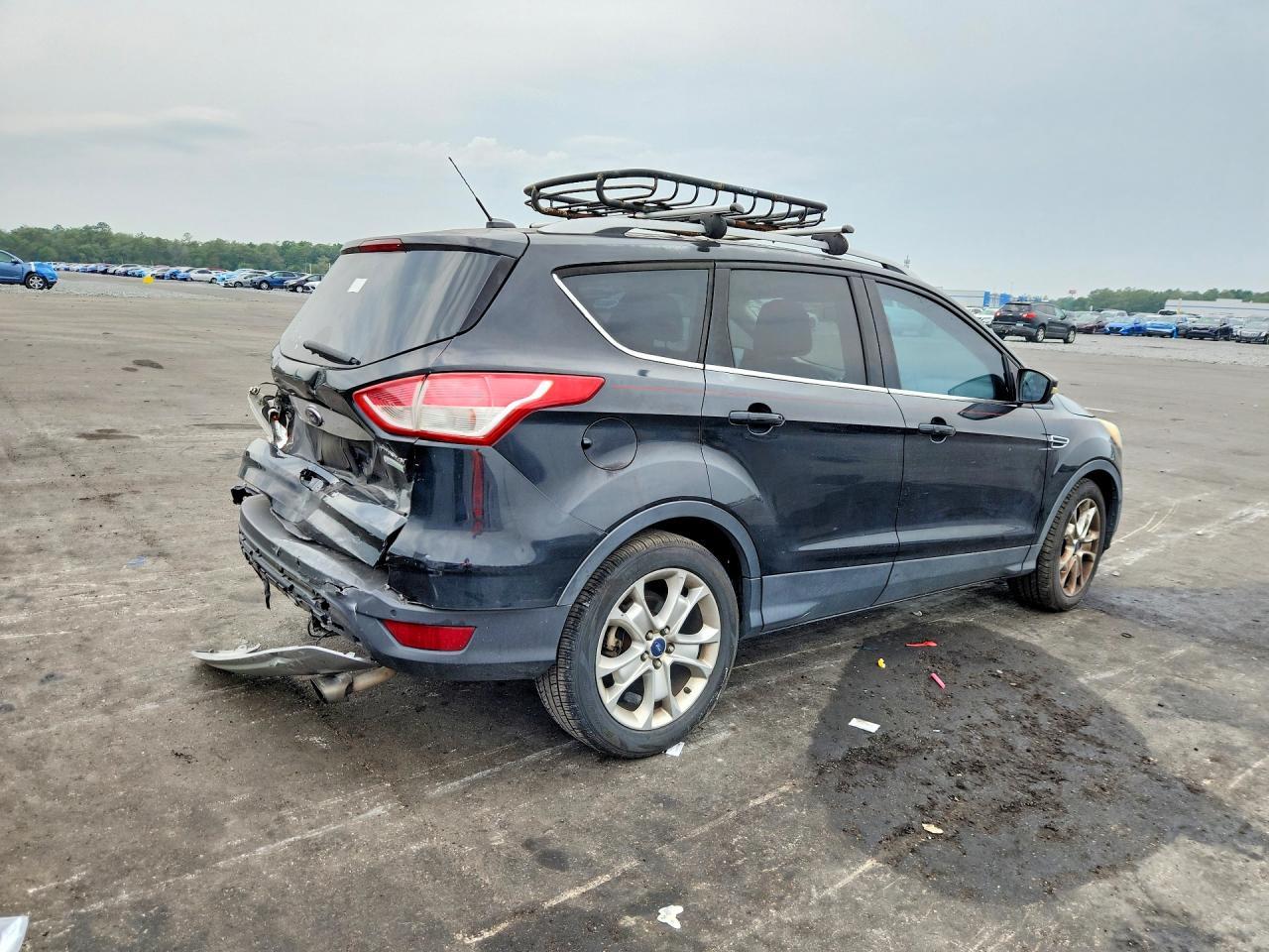 2014 Ford Escape Titanium - zdjęcie 3