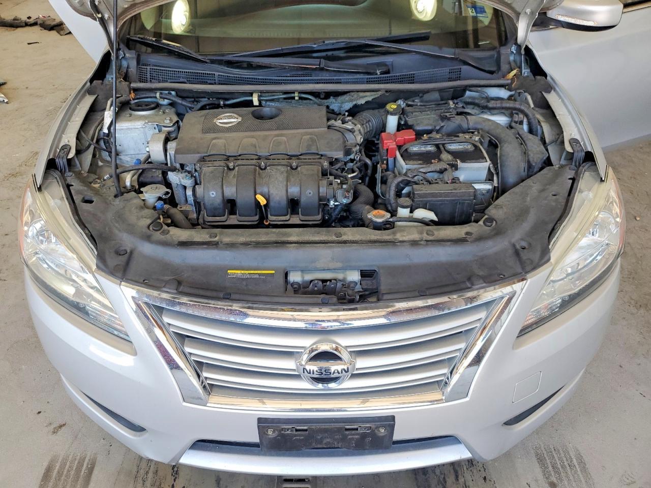 2014 Nissan Sentra S - zdjęcie 11
