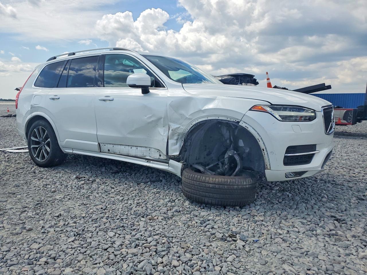 2019 Volvo Xc90 T6 Momentum - zdjęcie 4