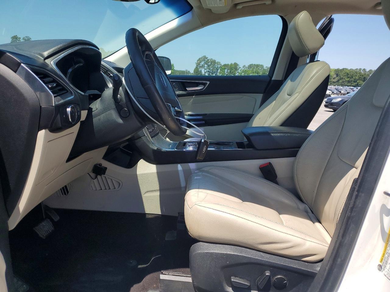 2020 Ford Edge Titanium - zdjęcie 7