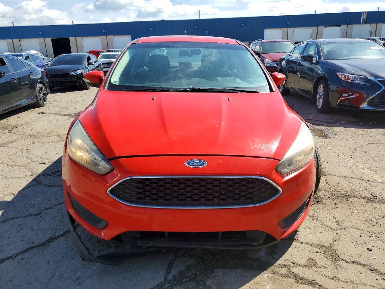 2017 Ford Focus Se - zdjęcie 5