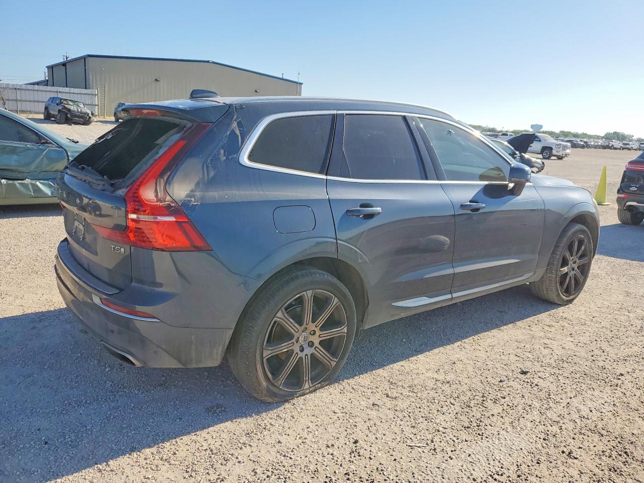 2020 Volvo Xc60 T5 Inscription - zdjęcie 3