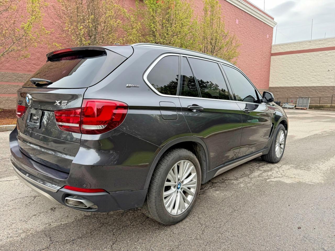 BMW X5 - zdjęcie 4