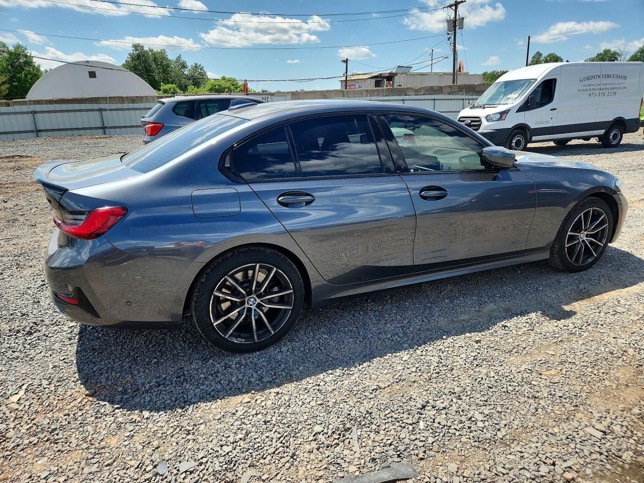 2020 BMW 330Xi - zdjęcie 3