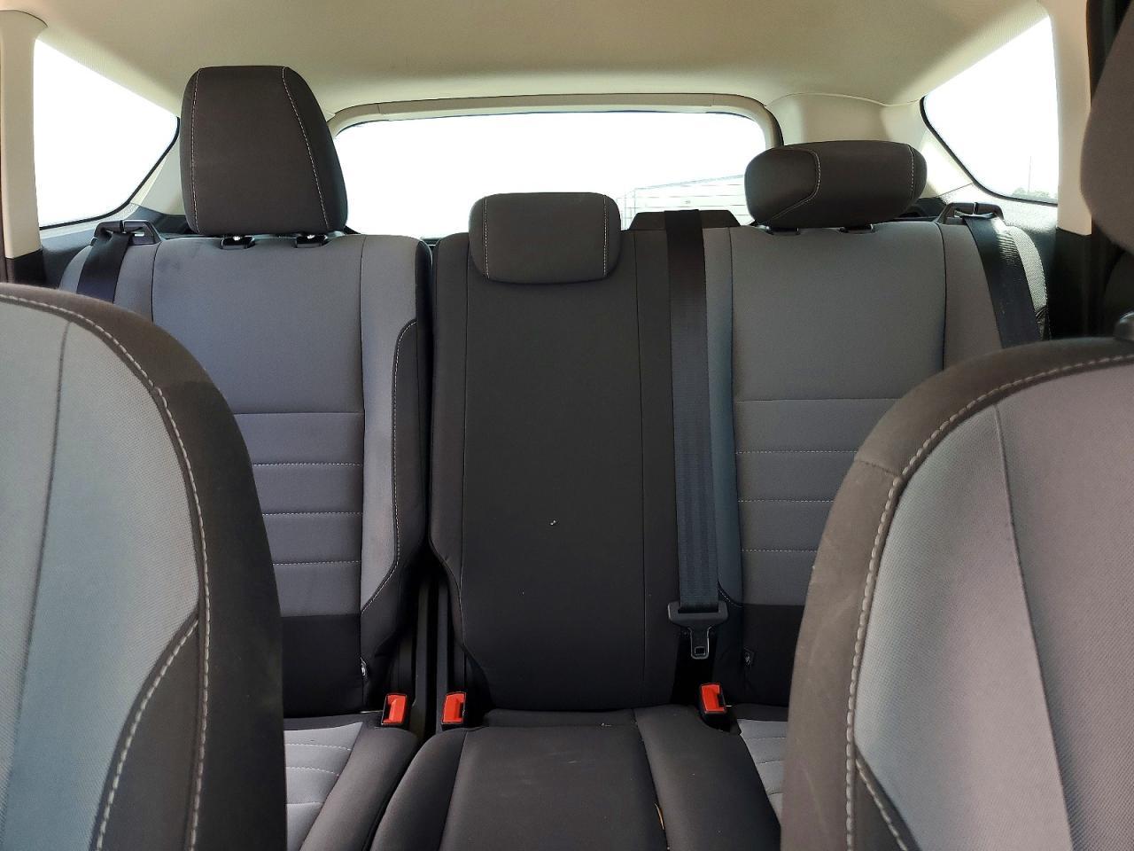 2017 Ford Escape S - zdjęcie 10