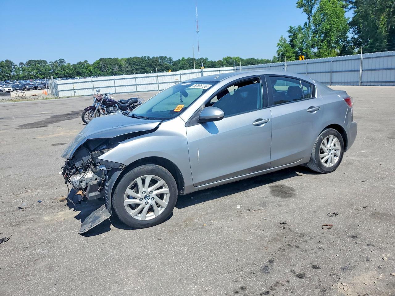 2013 Mazda 3 I - zdjęcie główne