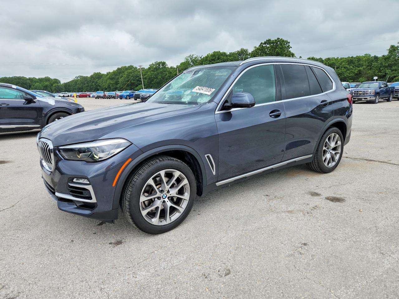2021 BMW X5 xDrive40I - zdjęcie główne