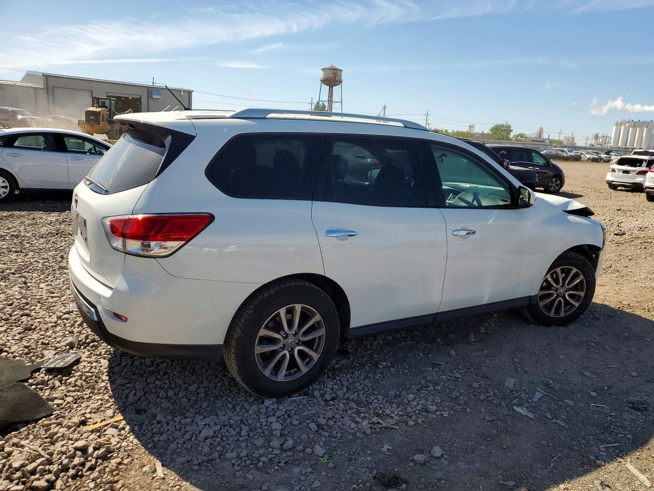2016 Nissan Pathfinder S - zdjęcie 3