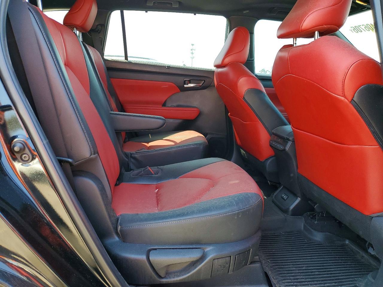 2022 Toyota Highlander Xse - zdjęcie 11
